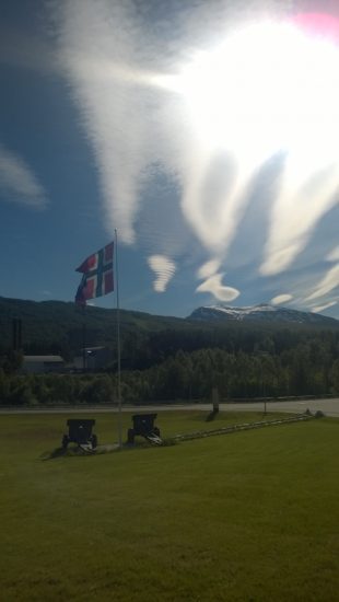 Lentikulære skyer over Setermoen leir. Fotograf: Terje Pettersen