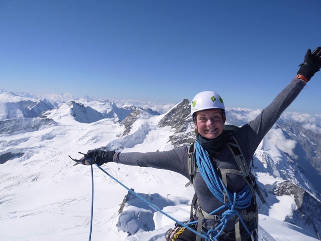 <em>Victoria Slaymark</em>, Snøbrettkøyrar, student ved Climate Change Management i Sogndal og styremedlem i Luftballet.