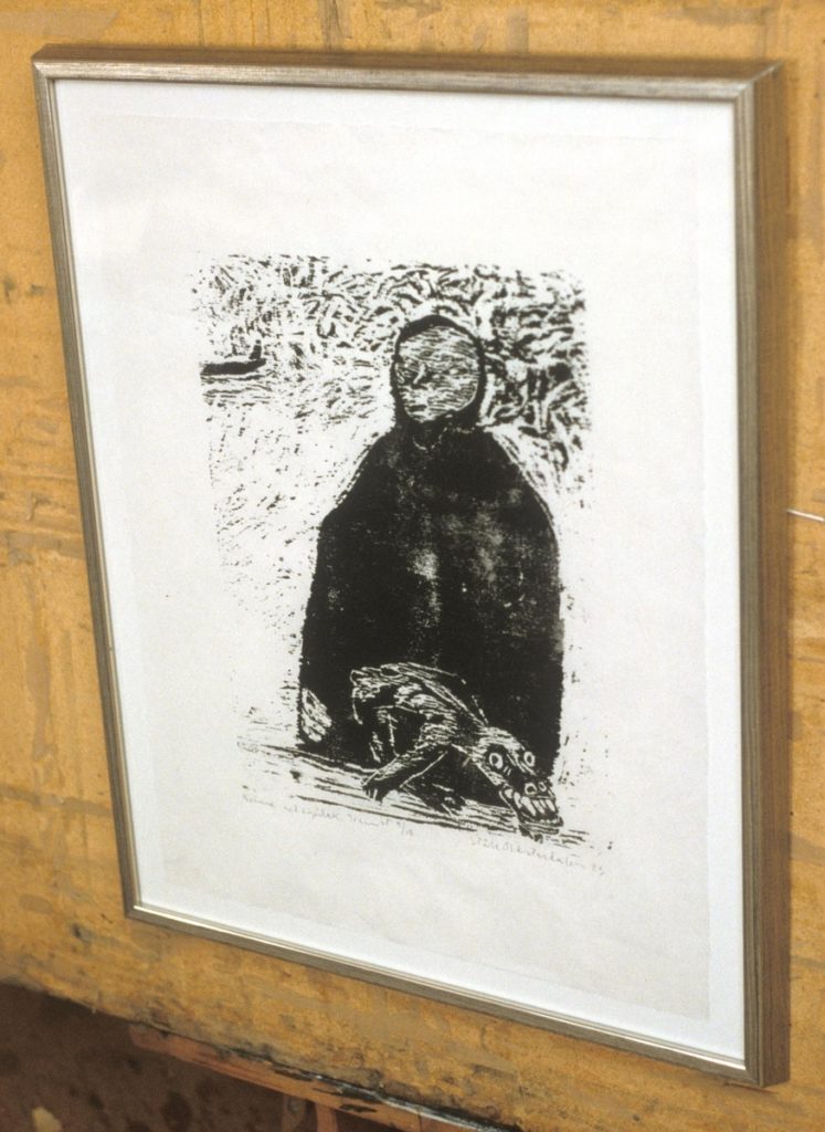 <em>Kvinne med tupilak</em>, Ståle Blæsterdalen. Photographer: Utsmykkingsfondets arkiv