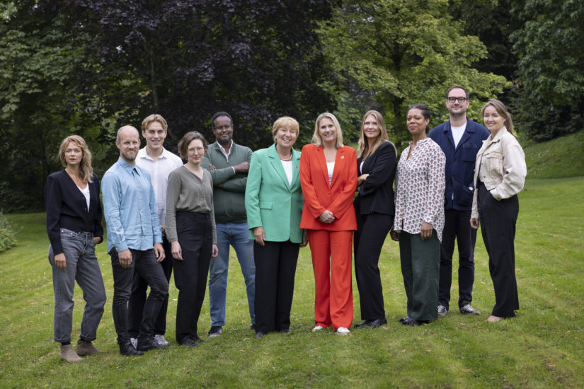 Juryen, fra venstre: Nora Ceciliedatter Nerdrum, Mathias Danbolt, Fabian Wahl Sandvold, Ingeborg Hjort, Mohamed Abdi, Marianne Borgen, Lena Fahre, Regitze Schäffer Botnen, Camille Norment, Øystein Rø, Trude Schjelderup Iversen. Fotograf: Trond A. Isaksen