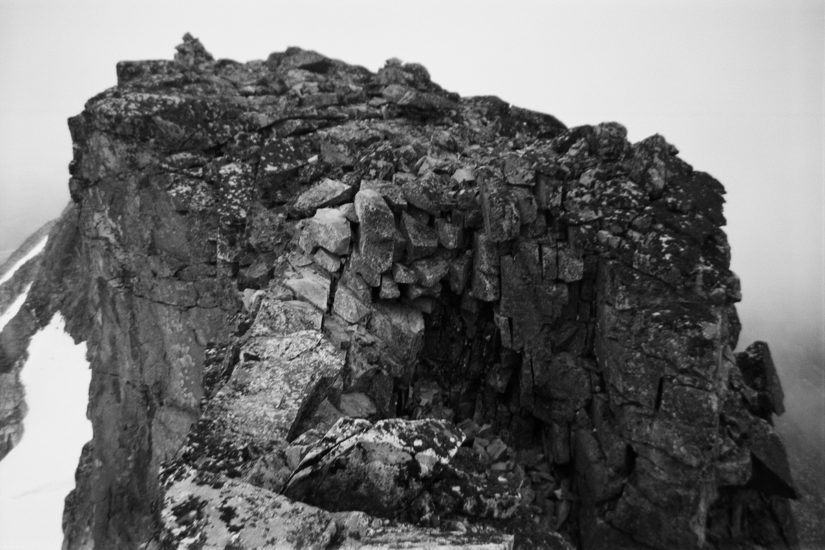 Immersed in Stone - Black Ice, #076, Line Bøhmer Løkken. Fotograf: Forbundet Frie Fotografer