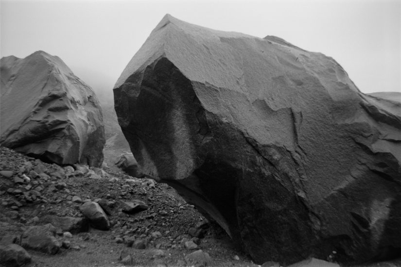 Immersed in Stone - Black Ice, #104, Line Bøhmer Løkken. Fotograf: Forbundet Frie Fotografer