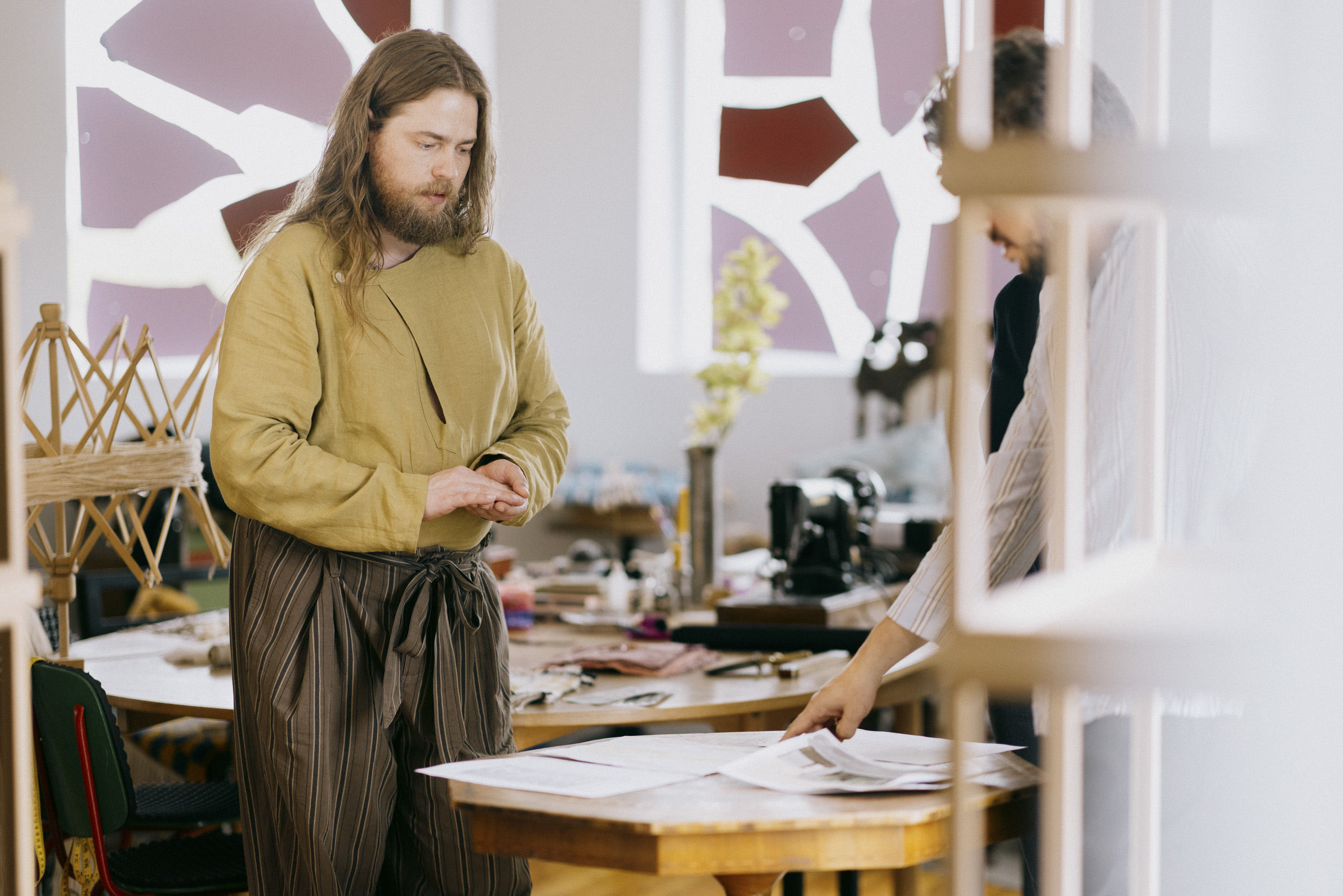KORO sitt kuratorteam har allereie sett i gang eit forprosjekt med den norske kunstnaren Ask Bjørlo.