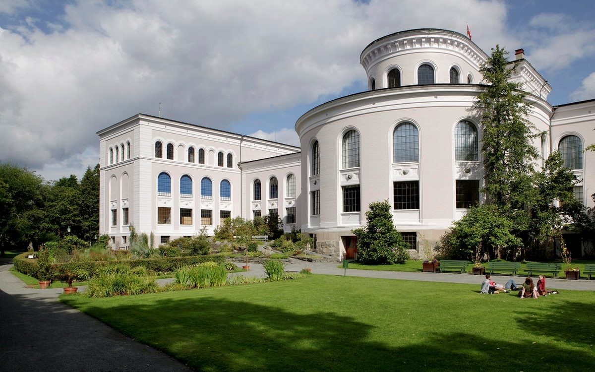 UiB Universitetet I Bergen, Geofysisk Institutt - KORO